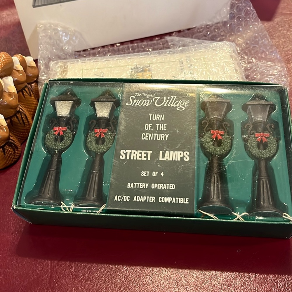 Department 56 Snow Village turn of the century street lamps set of four ￼